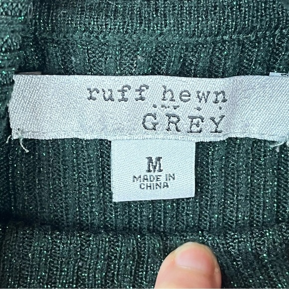 RUFF HEWN Emerald Green Very Stretchy Turtleneck Metalic Threads Medium - Picture 4 of 14